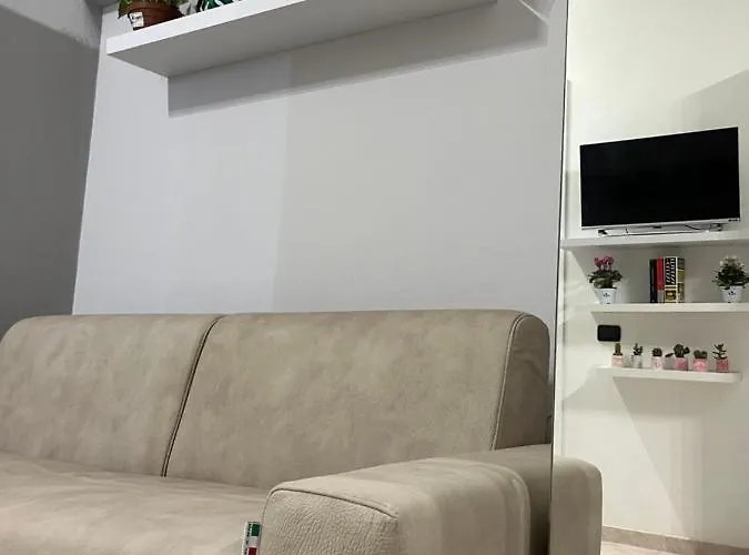شقة * Maciachini * *